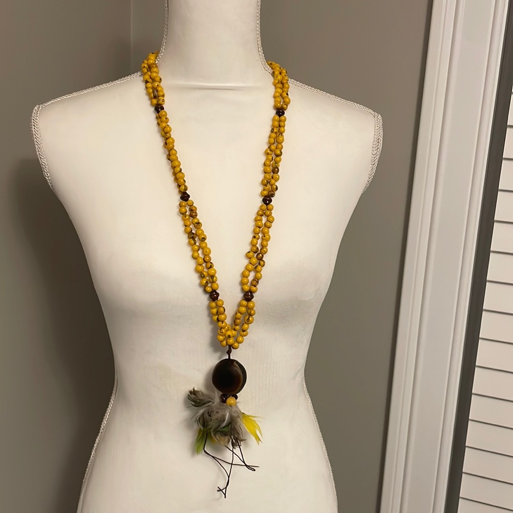 Brazilian necklace natural sement